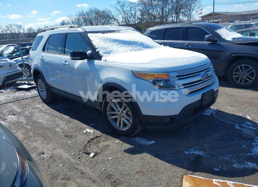 2013 Ford Explorer XLT (VIN 1FM5K8D86DGC64038) main photo