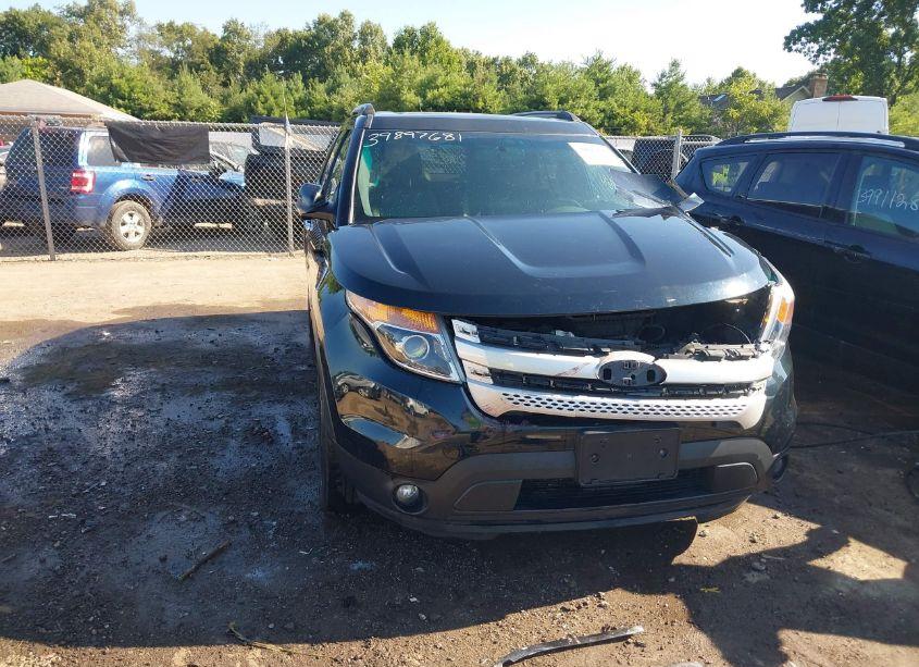 2014 Ford Explorer XLT (VIN 1FM5K8D86EGA27079) main photo