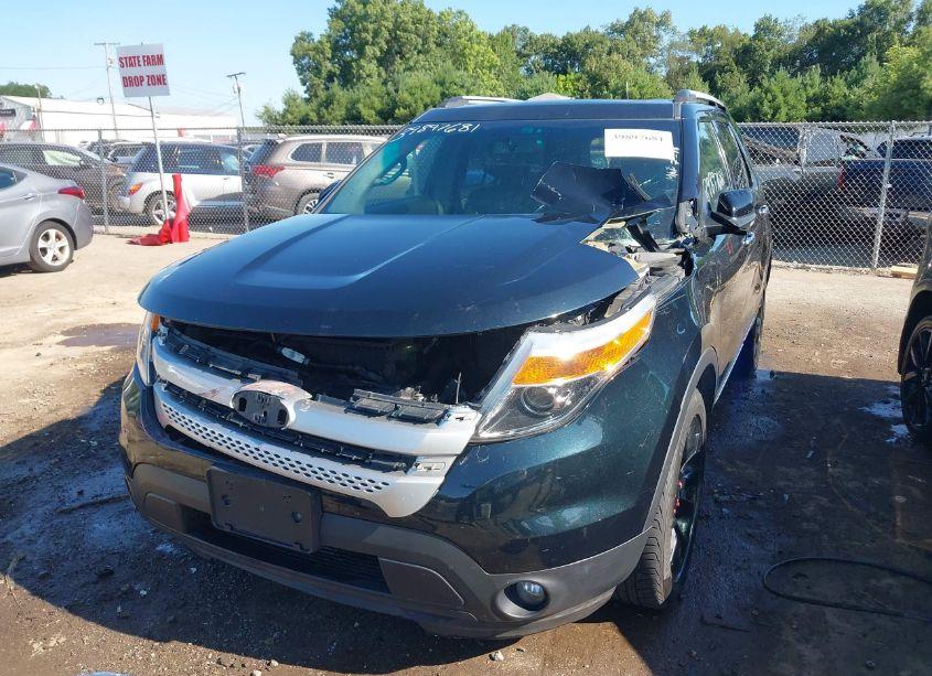 Photo 2 of 2014 Ford Explorer XLT (VIN 1FM5K8D86EGA27079)