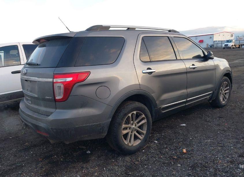 Photo 4 of 2014 Ford Explorer XLT (VIN 1FM5K8D86EGC48679)