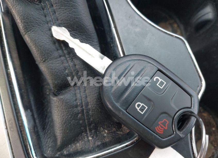 Photo 11 of 2015 Ford Explorer XLT (VIN 1FM5K8D86FGA05892)