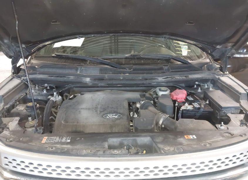 Photo 10 of 2015 Ford Explorer XLT (VIN 1FM5K8D86FGA75649)