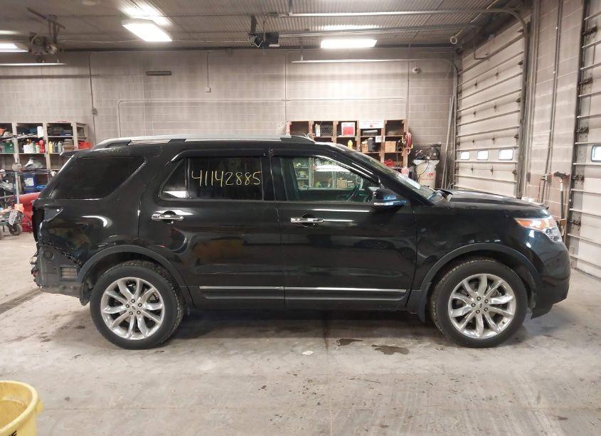 Photo 14 of 2015 Ford Explorer XLT (VIN 1FM5K8D86FGA75649)