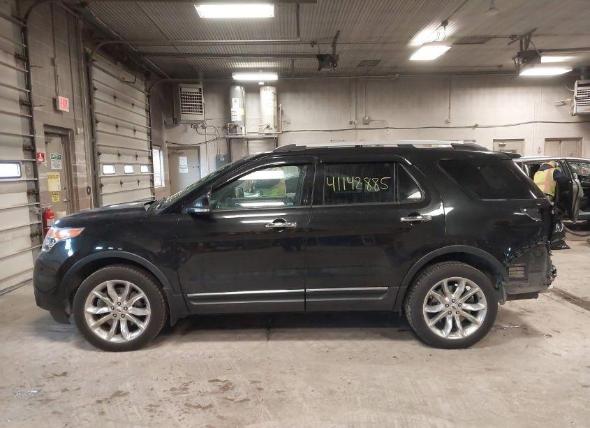 Photo 15 of 2015 Ford Explorer XLT (VIN 1FM5K8D86FGA75649)