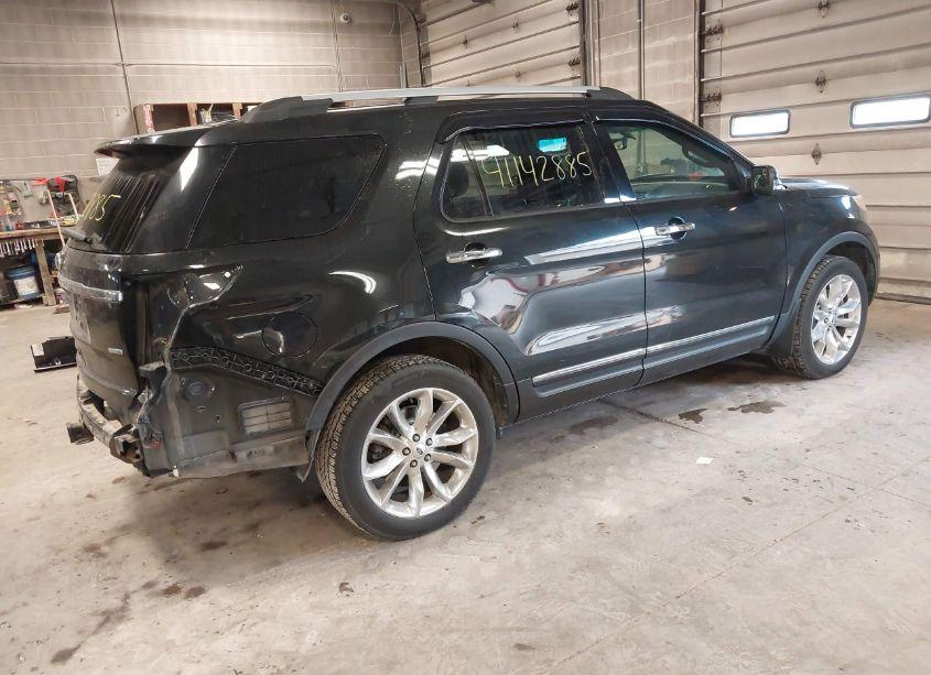 Photo 4 of 2015 Ford Explorer XLT (VIN 1FM5K8D86FGA75649)