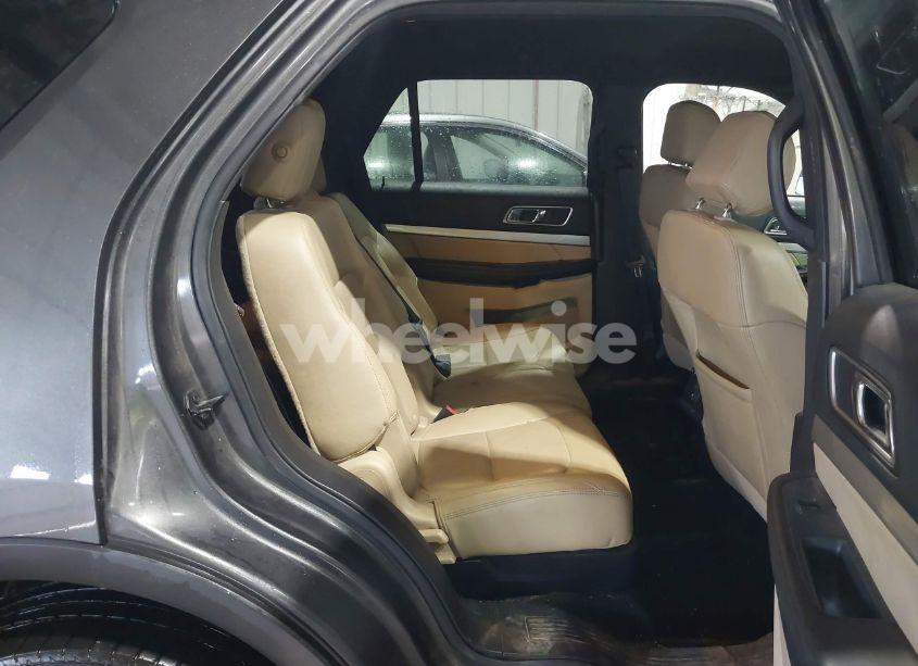 Photo 8 of 2016 Ford Explorer XLT (VIN 1FM5K8D86GGA38005)