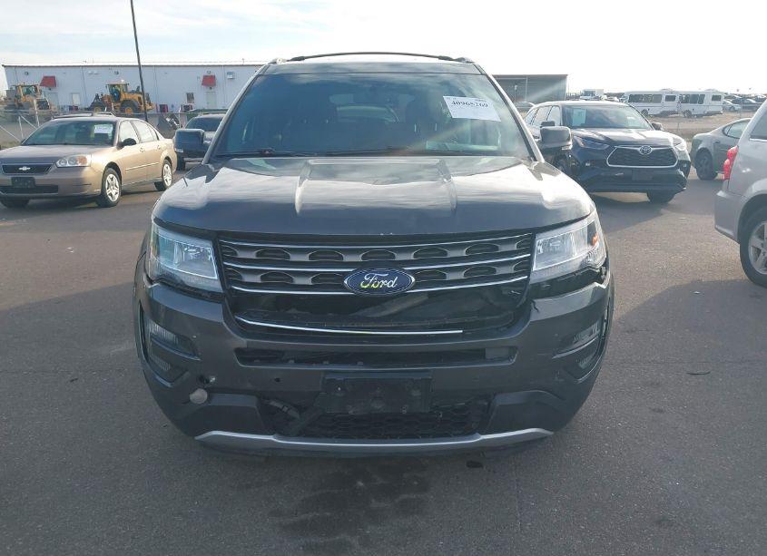 Photo 12 of 2016 Ford Explorer XLT (VIN 1FM5K8D86GGA50770)