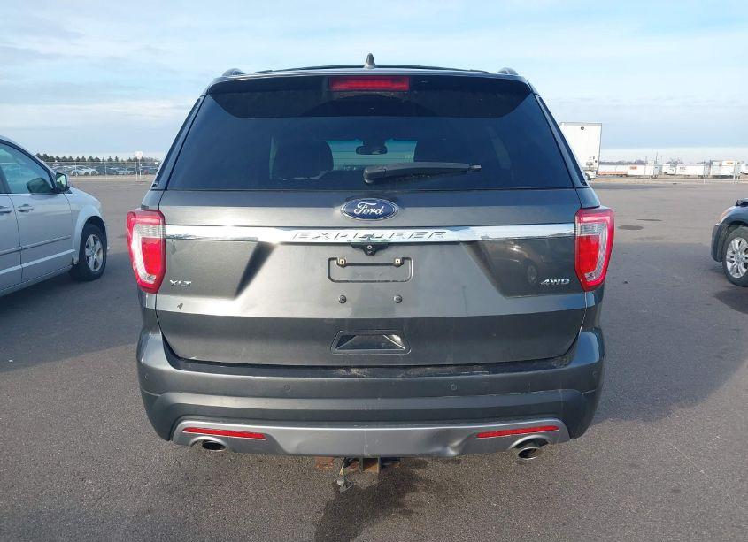 Photo 16 of 2016 Ford Explorer XLT (VIN 1FM5K8D86GGA50770)