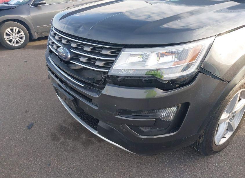 Photo 6 of 2016 Ford Explorer XLT (VIN 1FM5K8D86GGA50770)