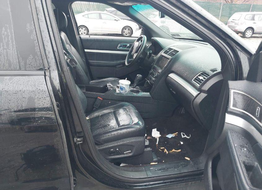 Photo 5 of 2016 Ford Explorer XLT (VIN 1FM5K8D86GGA59727)