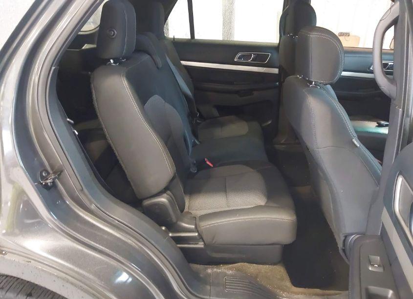 Photo 8 of 2016 Ford Explorer XLT (VIN 1FM5K8D86GGA98155)