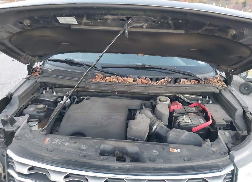 Photo 10 of 2016 Ford Explorer XLT (VIN 1FM5K8D86GGB32255)