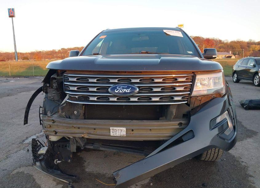 Photo 13 of 2016 Ford Explorer XLT (VIN 1FM5K8D86GGB32255)