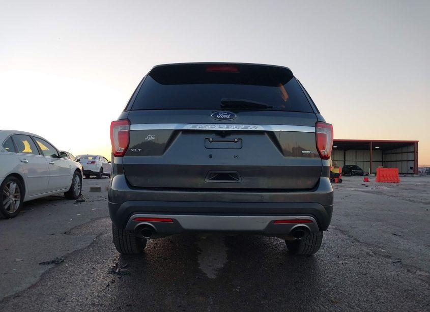 Photo 17 of 2016 Ford Explorer XLT (VIN 1FM5K8D86GGB32255)