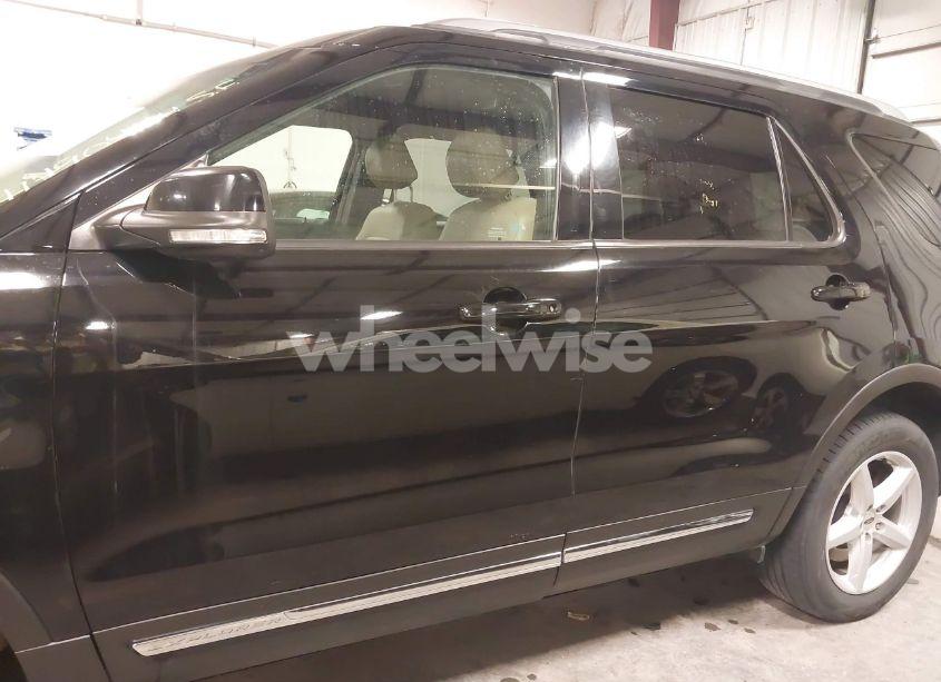 Photo 15 of 2016 Ford Explorer XLT (VIN 1FM5K8D86GGC48359)