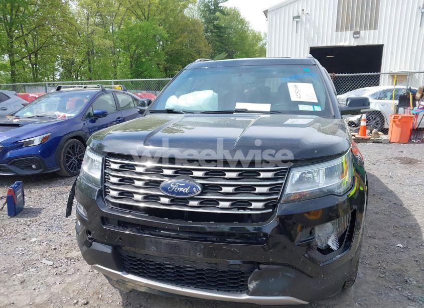 Photo 12 of 2016 Ford Explorer XLT (VIN 1FM5K8D86GGC52427)