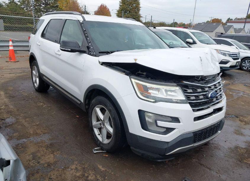 2016 Ford Explorer XLT (VIN 1FM5K8D86GGC88781) main photo
