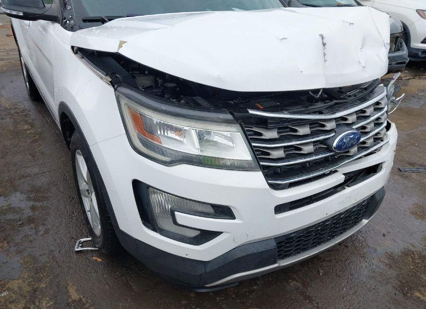 Photo 12 of 2016 Ford Explorer XLT (VIN 1FM5K8D86GGC88781)