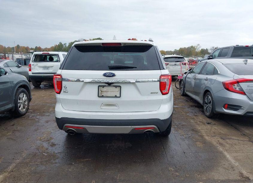 Photo 17 of 2016 Ford Explorer XLT (VIN 1FM5K8D86GGC88781)