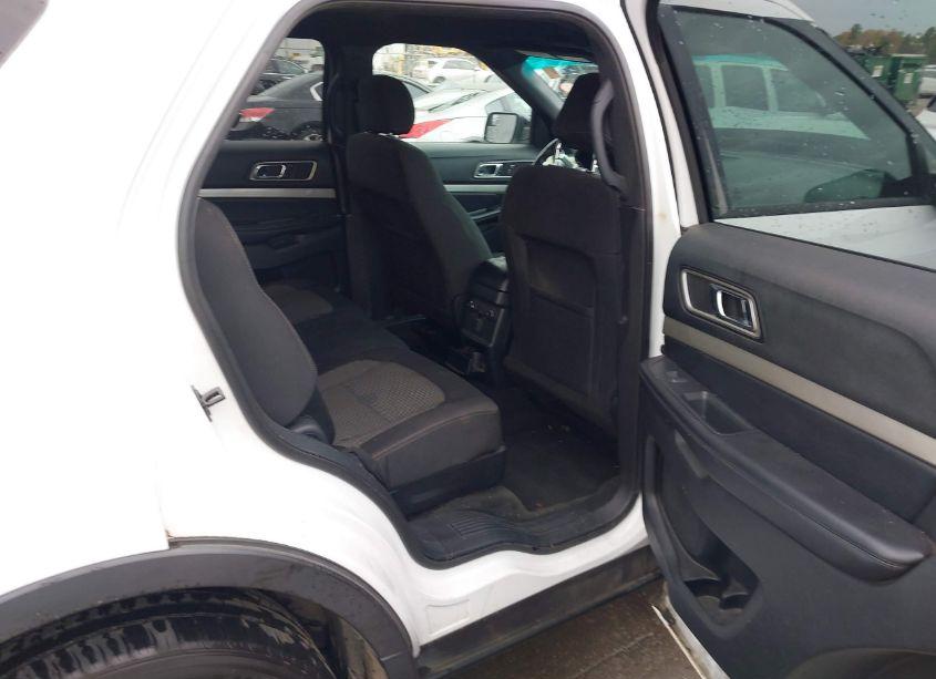 Photo 8 of 2016 Ford Explorer XLT (VIN 1FM5K8D86GGC88781)