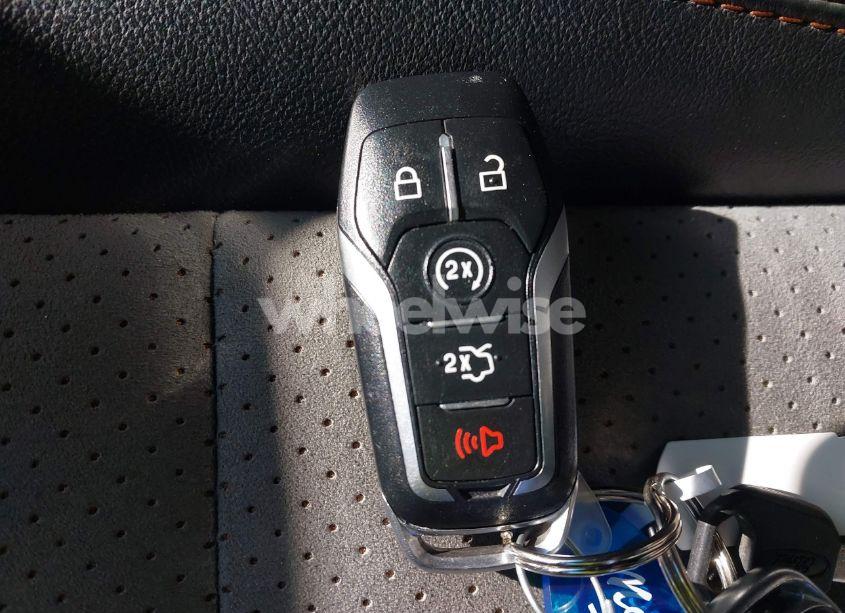 Photo 11 of 2017 Ford Explorer XLT (VIN 1FM5K8D86HGA02185)