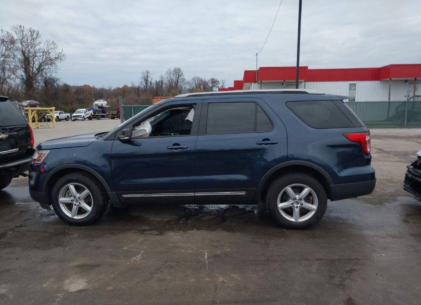 Photo 14 of 2017 Ford Explorer XLT (VIN 1FM5K8D86HGA72799)