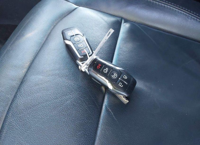 Photo 11 of 2017 Ford Explorer XLT (VIN 1FM5K8D86HGA91529)