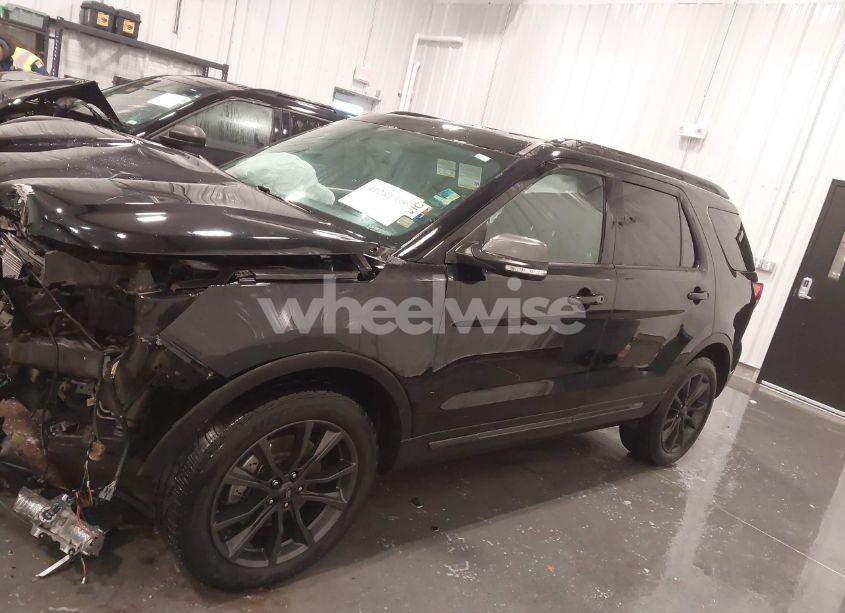 Photo 15 of 2017 Ford Explorer XLT (VIN 1FM5K8D86HGC61629)