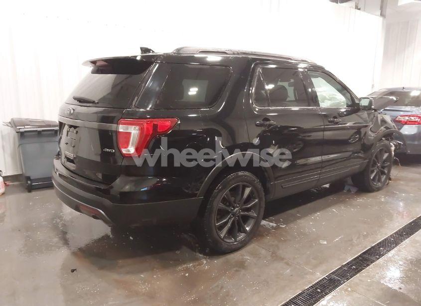 Photo 4 of 2017 Ford Explorer XLT (VIN 1FM5K8D86HGC61629)