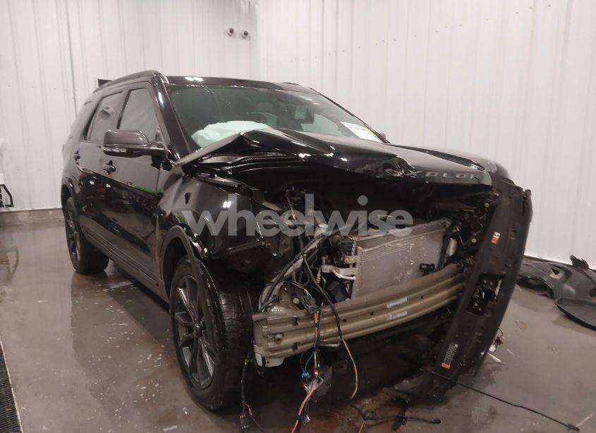 Photo 6 of 2017 Ford Explorer XLT (VIN 1FM5K8D86HGC61629)