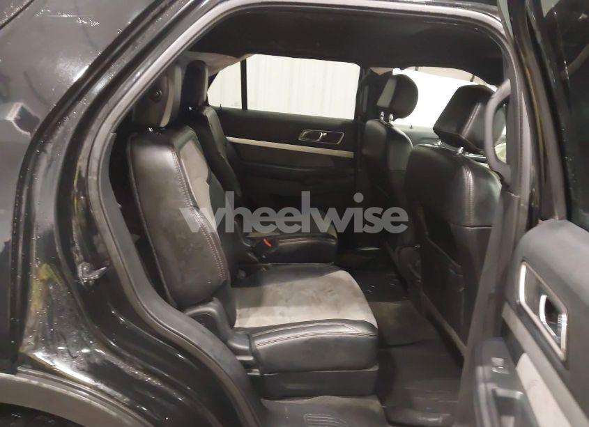 Photo 8 of 2017 Ford Explorer XLT (VIN 1FM5K8D86HGC61629)