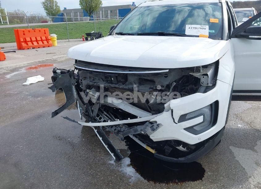 Photo 6 of 2017 Ford Explorer XLT (VIN 1FM5K8D86HGD33655)