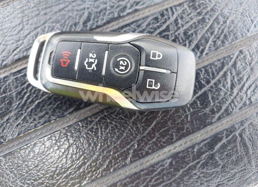 Photo 11 of 2017 Ford Explorer XLT (VIN 1FM5K8D86HGD63397)