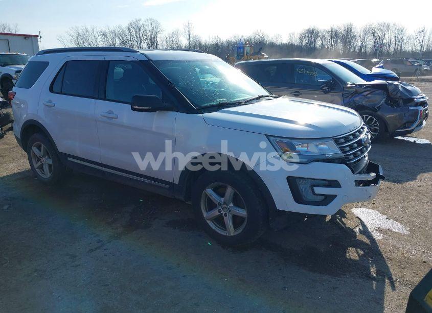 2017 Ford Explorer XLT (VIN 1FM5K8D86HGE17944) main photo