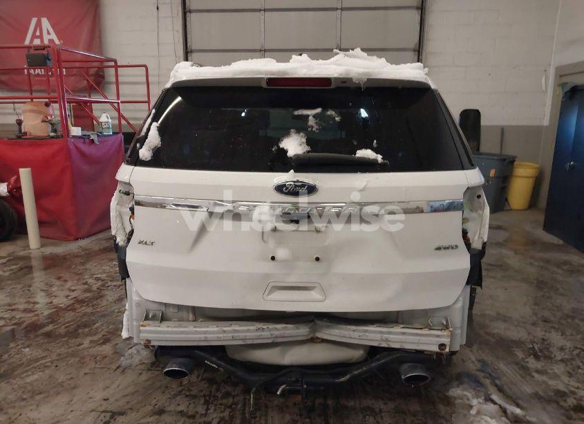 Photo 17 of 2018 Ford Explorer XLT (VIN 1FM5K8D86JGA18408)