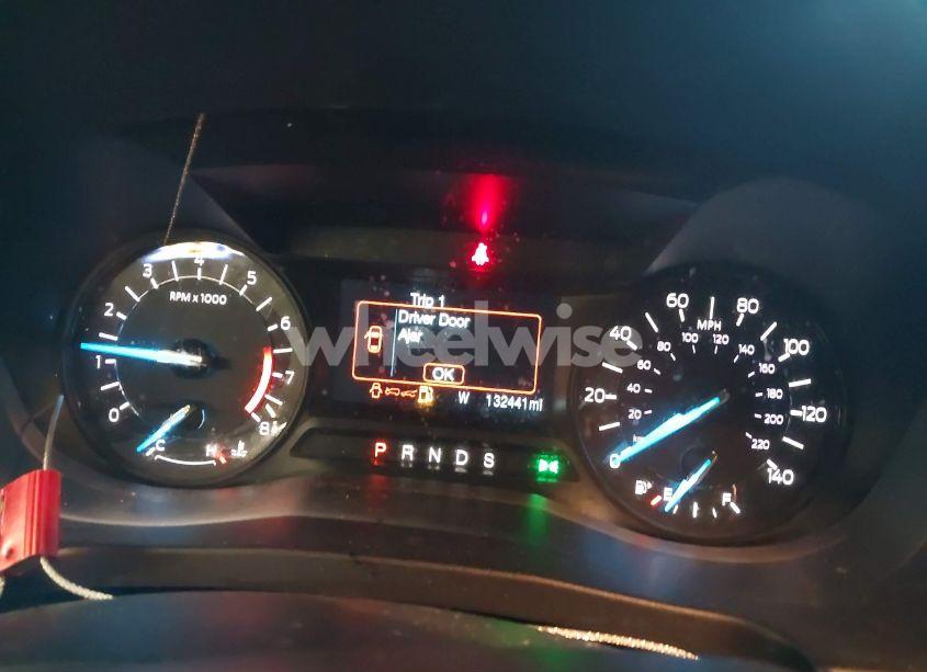 Photo 7 of 2018 Ford Explorer XLT (VIN 1FM5K8D86JGA18408)