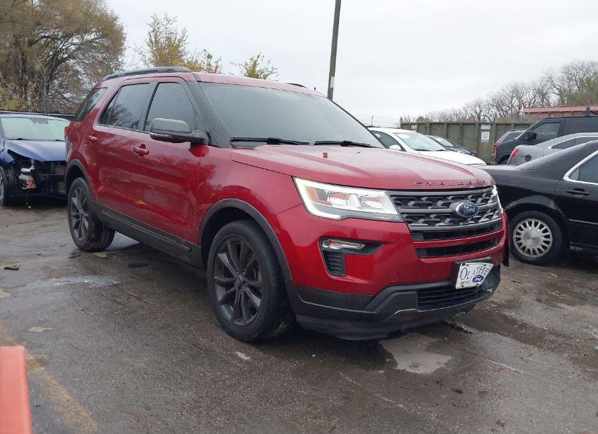 2018 Ford Explorer XLT (VIN 1FM5K8D86JGB30738) main photo