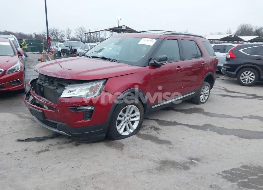 Photo 2 of 2018 Ford Explorer XLT (VIN 1FM5K8D86JGC23789)