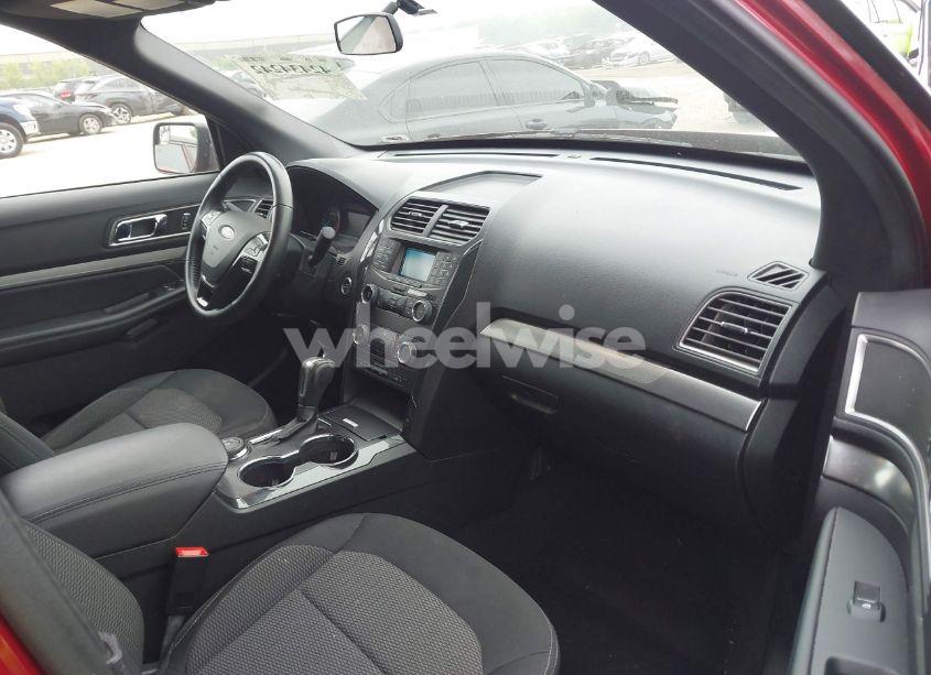 Photo 5 of 2018 Ford Explorer XLT (VIN 1FM5K8D86JGC93678)