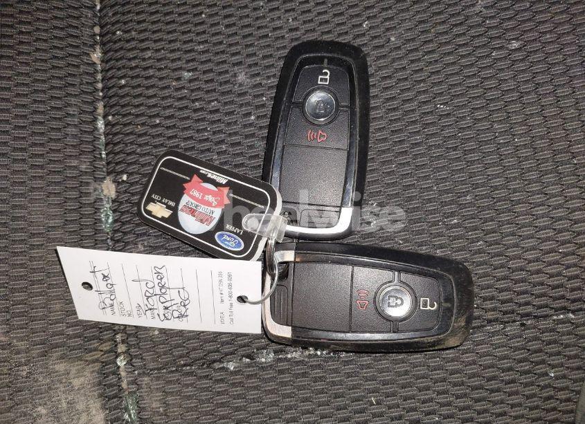 Photo 11 of 2019 Ford Explorer XLT (VIN 1FM5K8D86KGA15669)