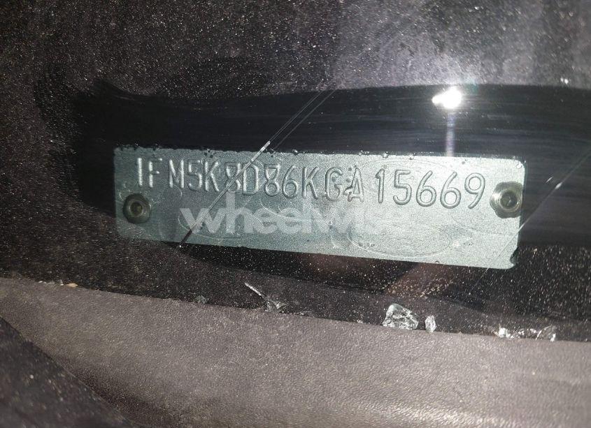 Photo 9 of 2019 Ford Explorer XLT (VIN 1FM5K8D86KGA15669)