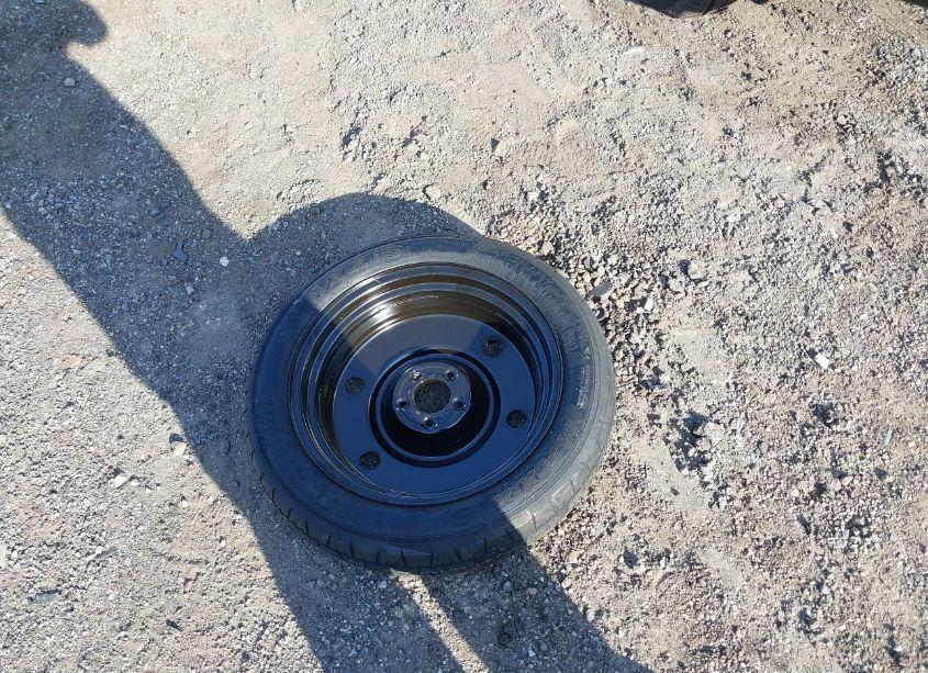 Photo 11 of 2019 Ford Explorer XLT (VIN 1FM5K8D86KGA28566)