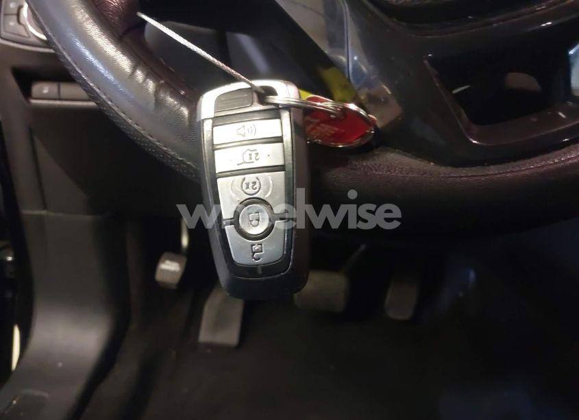 Photo 11 of 2019 Ford Explorer XLT (VIN 1FM5K8D86KGA35887)