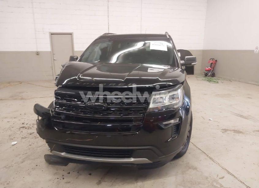 Photo 12 of 2019 Ford Explorer XLT (VIN 1FM5K8D86KGA35887)
