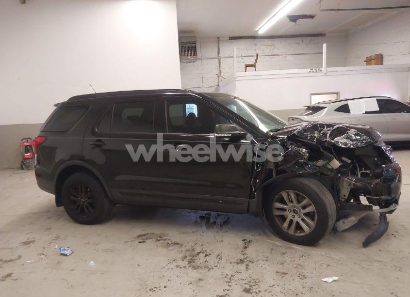 Photo 13 of 2019 Ford Explorer XLT (VIN 1FM5K8D86KGA35887)