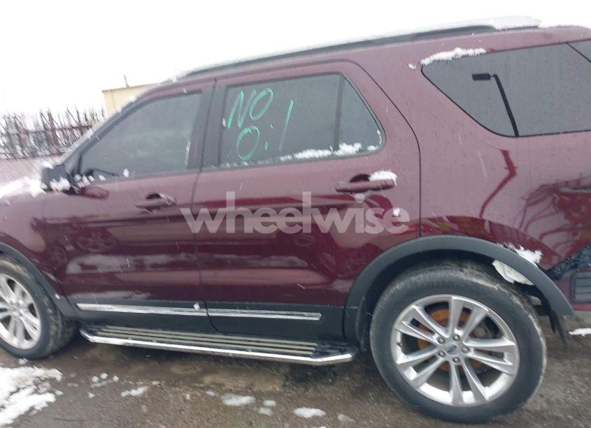 Photo 14 of 2019 Ford Explorer XLT (VIN 1FM5K8D86KGA50647)