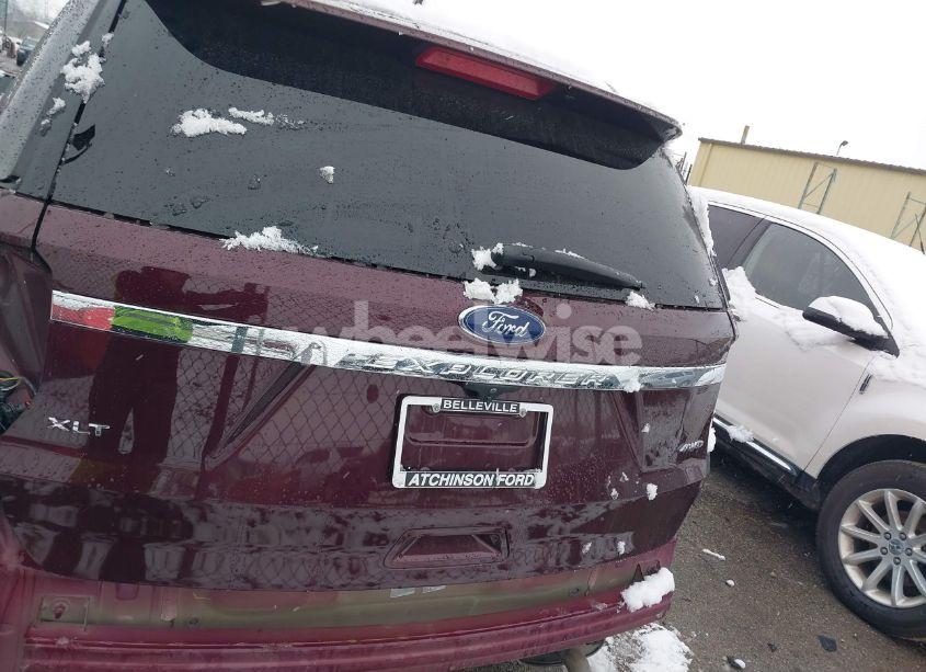 Photo 16 of 2019 Ford Explorer XLT (VIN 1FM5K8D86KGA50647)