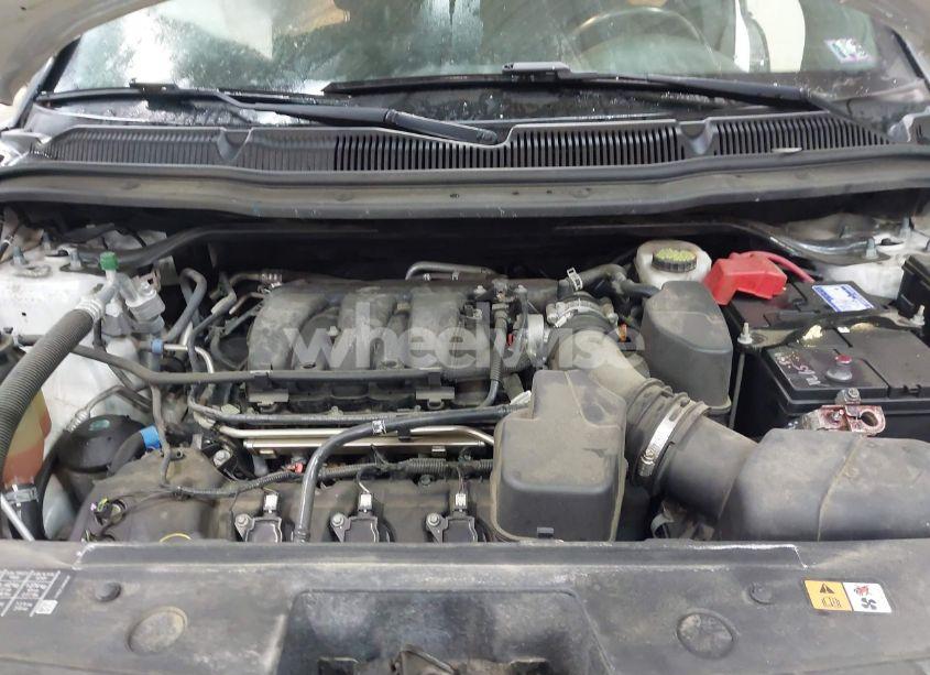 Photo 10 of 2019 Ford Explorer XLT (VIN 1FM5K8D86KGB46696)