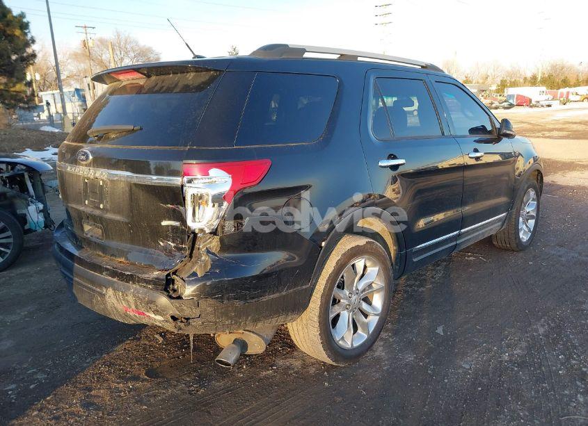 Photo 4 of 2013 Ford Explorer XLT (VIN 1FM5K8D87DGA17126)