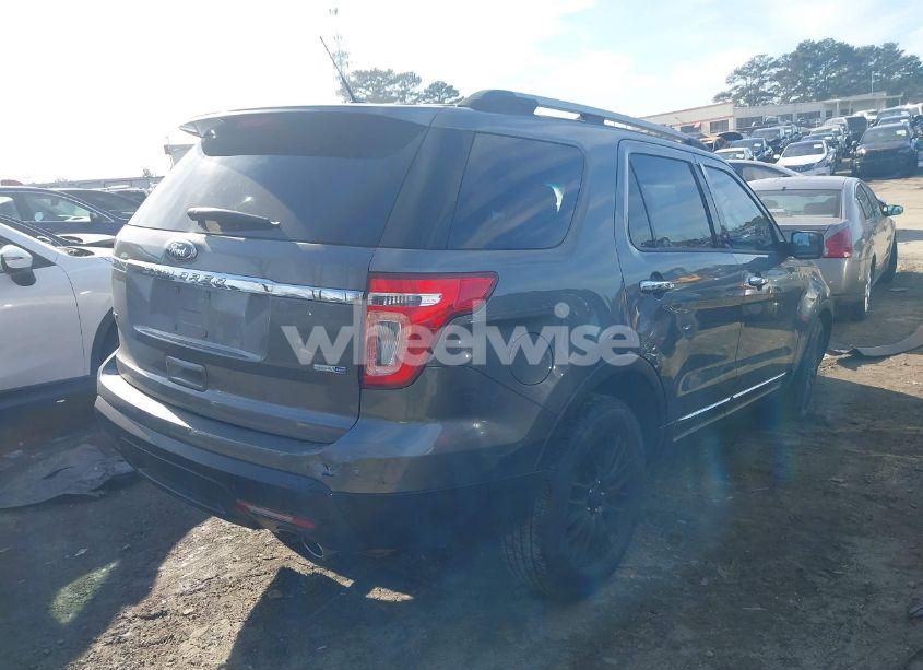 Photo 4 of 2013 Ford Explorer XLT (VIN 1FM5K8D87DGA18227)